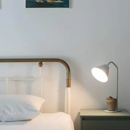 Urban Retreat: Exarcheia Remodel Apartment *